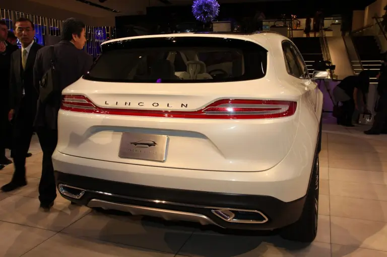 Lincoln MKC - Salone di Detroit 2013 - 8