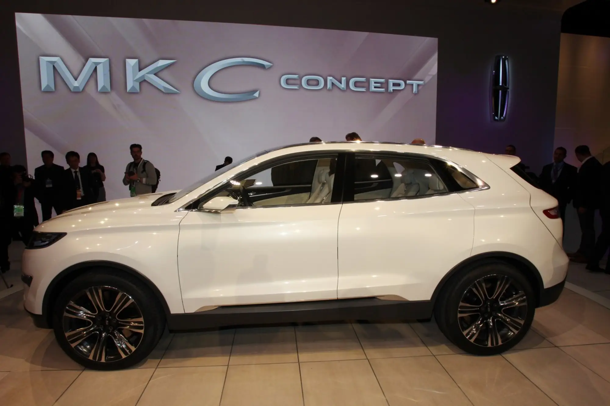 Lincoln MKC - Salone di Detroit 2013 - 10