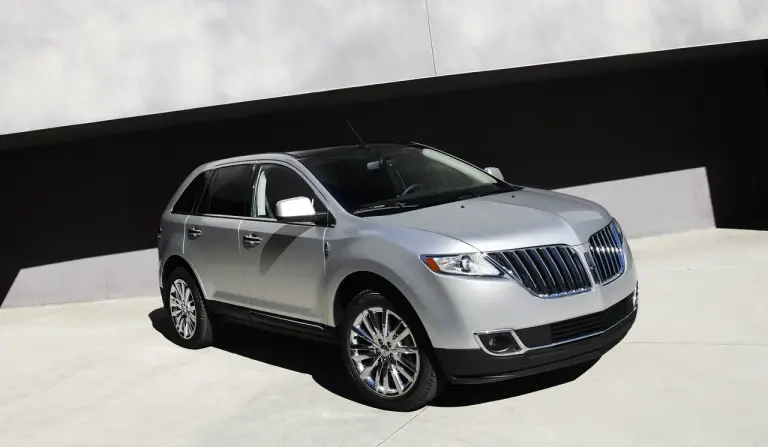 Lincoln MKX MY 2011 - 1