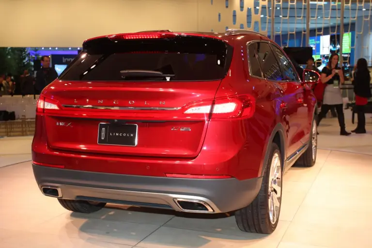 Lincoln MKX - Salone di Detroit 2015 - 8