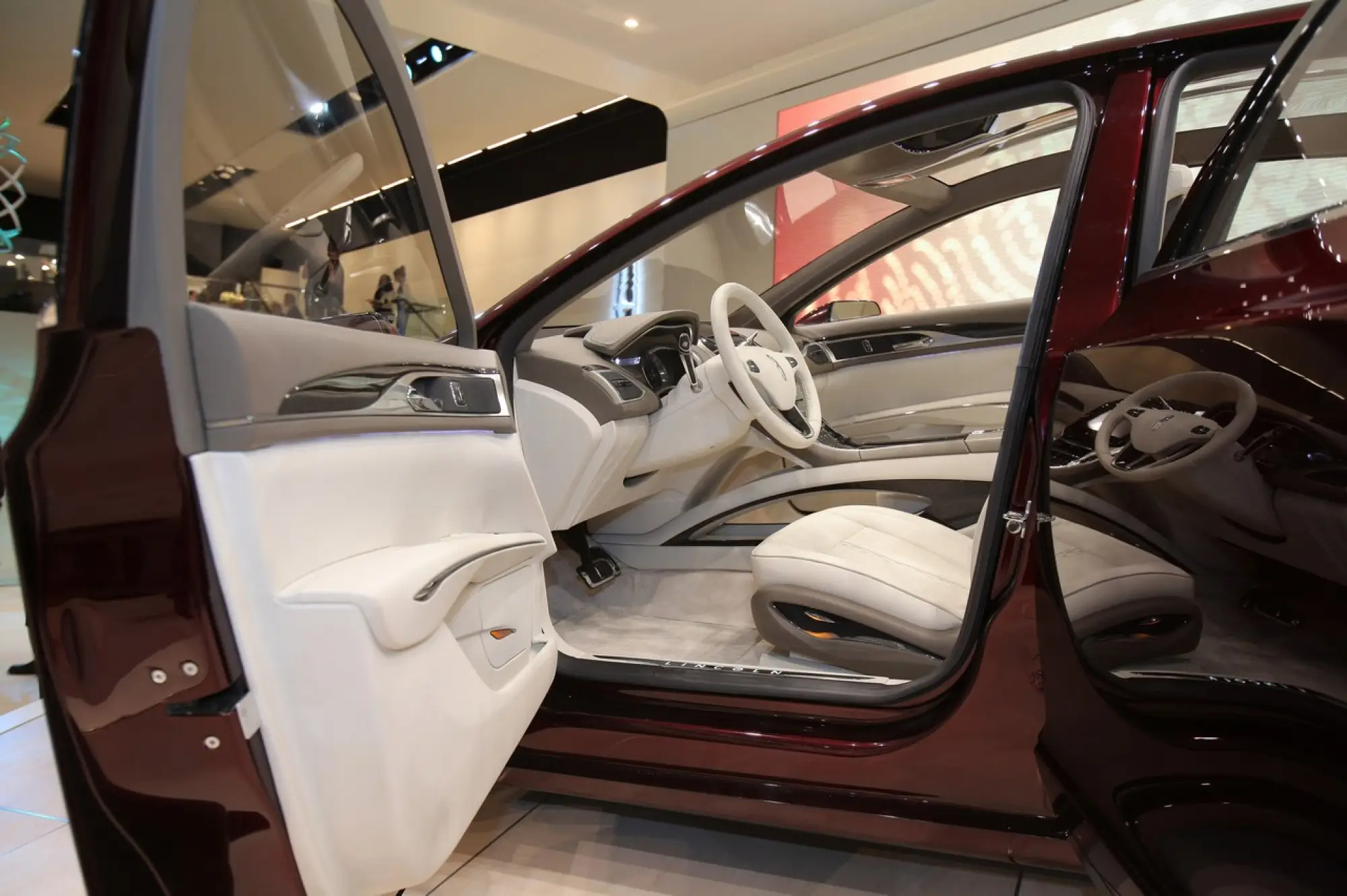 Lincoln MKZ Concept - Salone di Detroit 2012 - 5