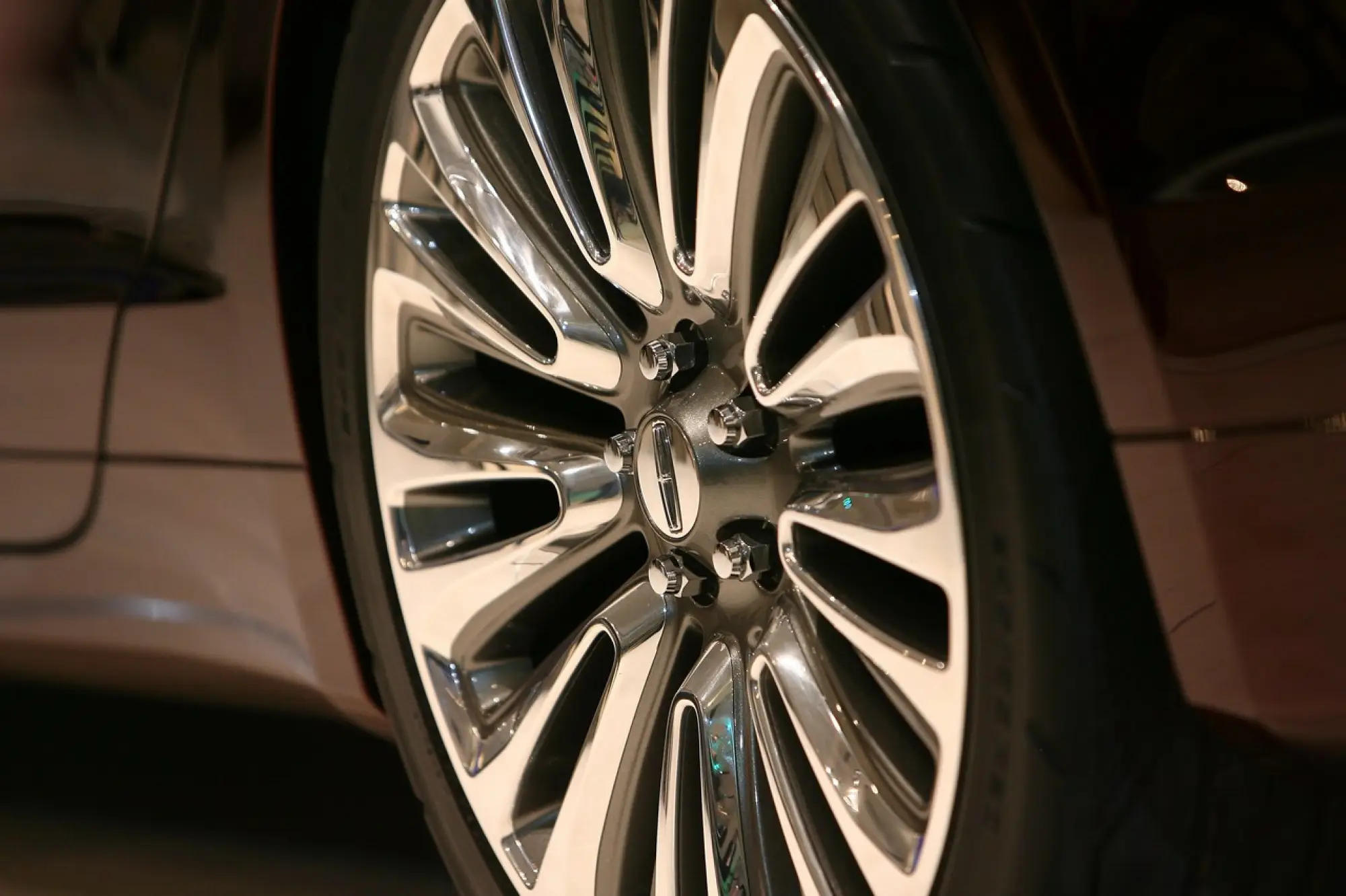 Lincoln MKZ Concept - Salone di Detroit 2012 - 27