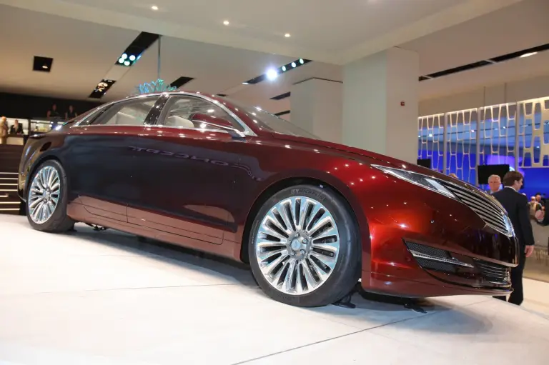 Lincoln MKZ Concept - Salone di Detroit 2012 - 38