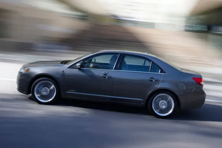 Lincoln MKZ Hybrid - 5