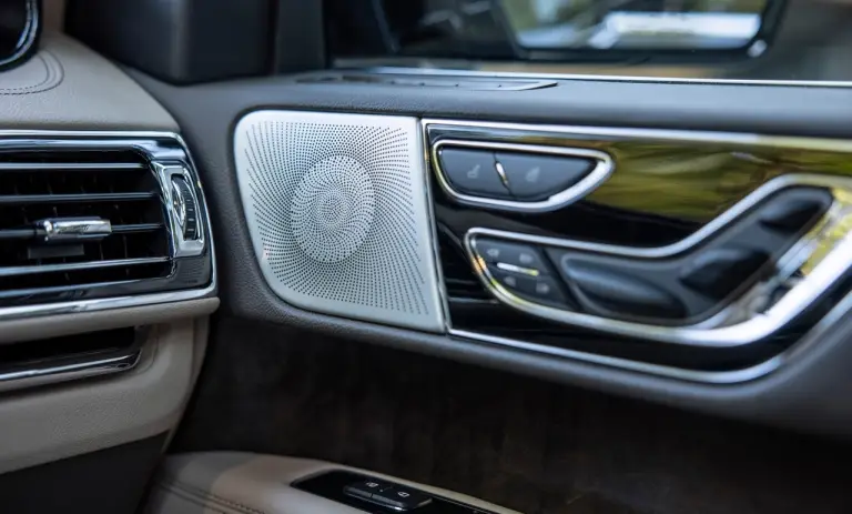 Lincoln Navigator 2022 - 61