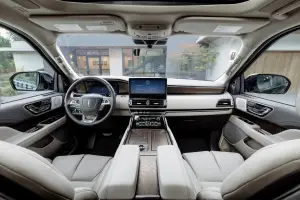 Lincoln Navigator 2022 - 64