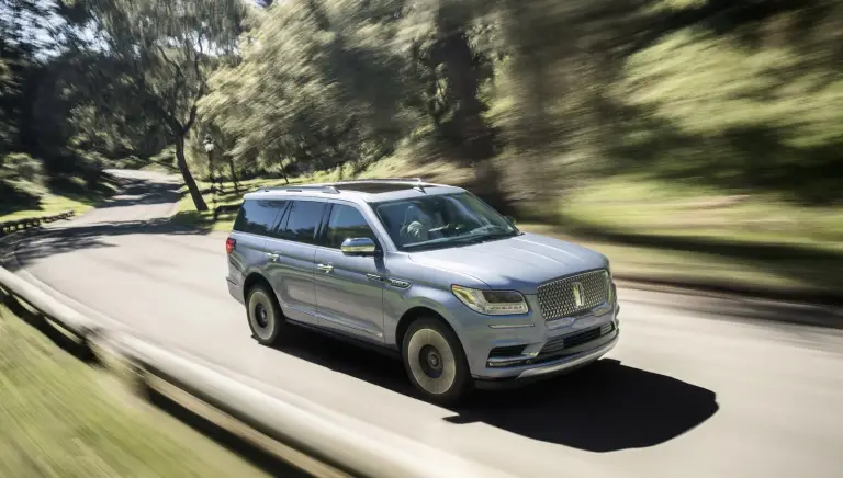 Lincoln Navigator MY 2018 - 12