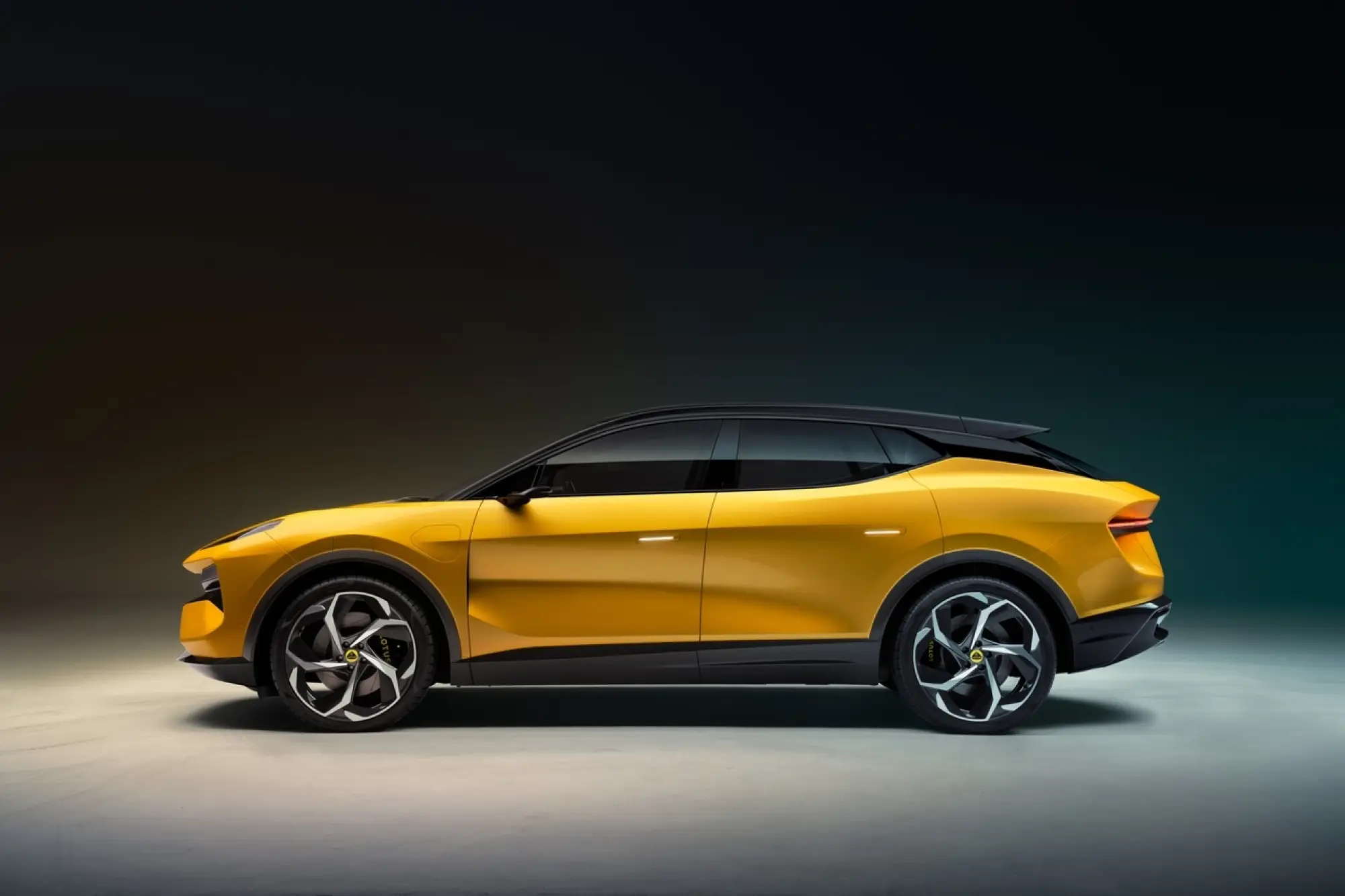 Lotus Eletre - Foto - 21