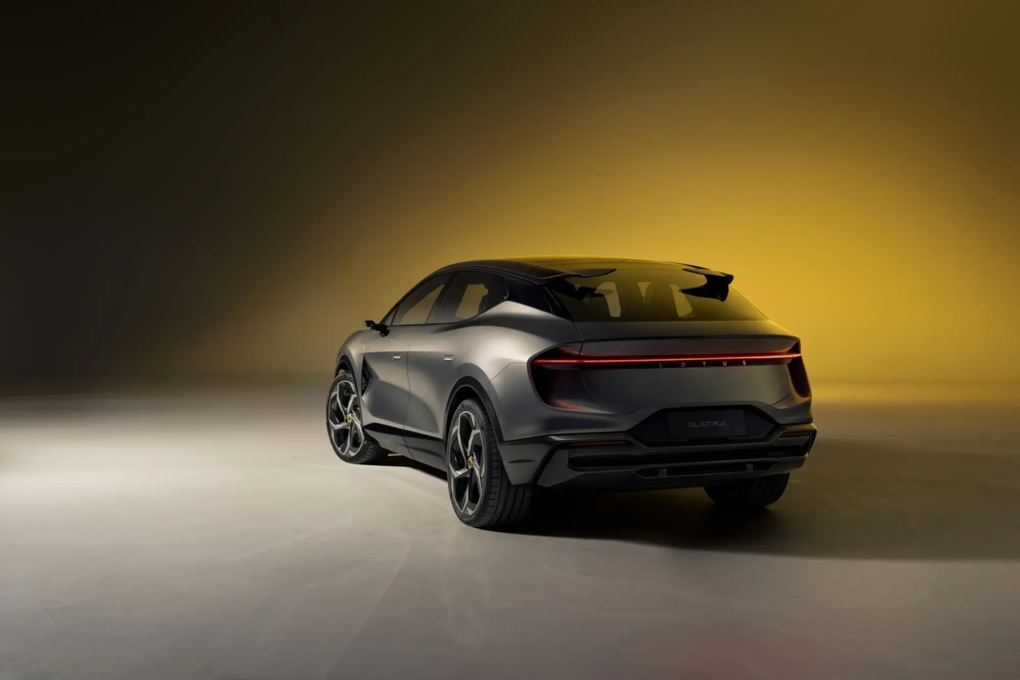 Lotus Eletre - Foto - 8