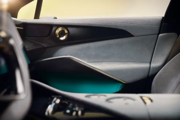 Lotus Eletre - Foto - 11