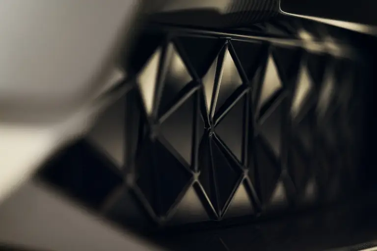 Lotus Eletre - Foto - 2