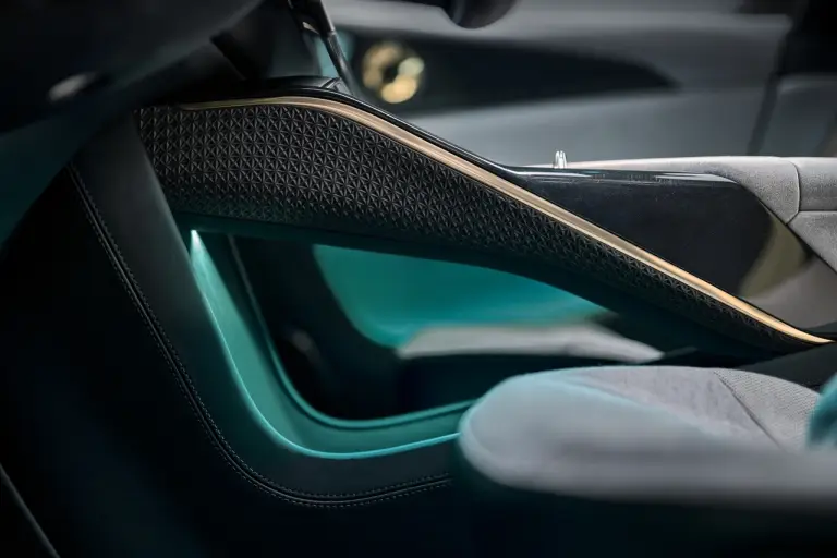 Lotus Eletre - Foto - 26