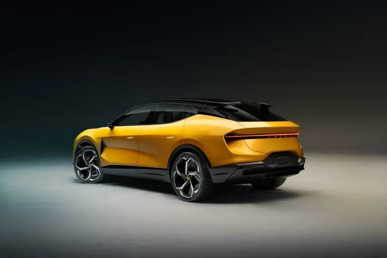 Lotus Eletre - Foto - 29