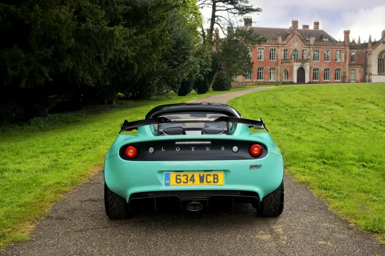 Lotus Elise Cup 250 (2017) - 3