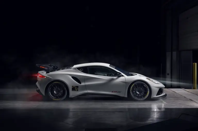 Lotus Emira GT4 - Foto - 18