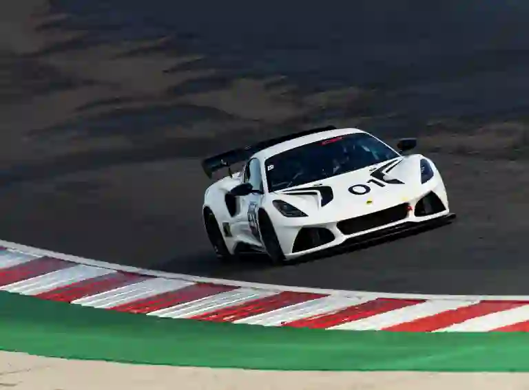 Lotus Emira GT4 - Foto - 21