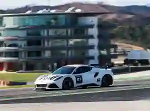 Lotus Emira GT4 - Foto - 4