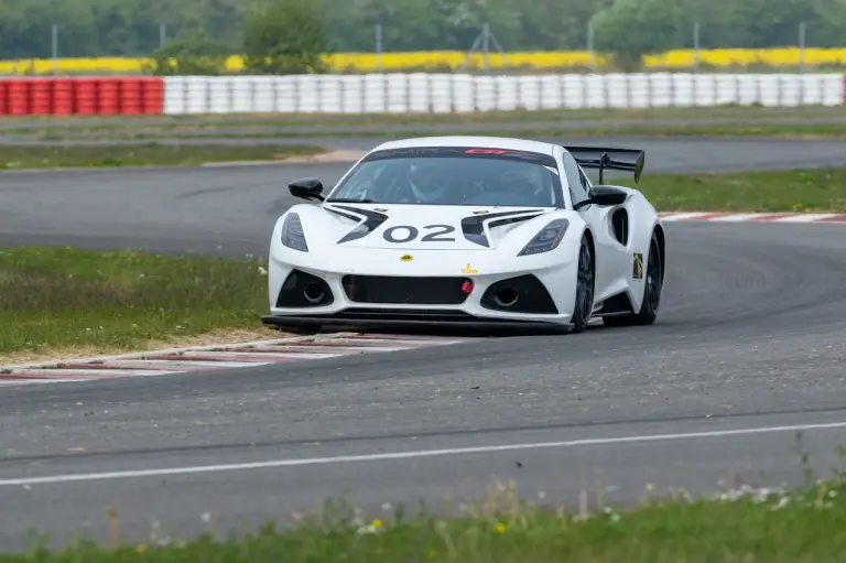 Lotus Emira GT4 - Foto - 23