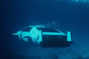 Lotus Esprit subacquea di James Bond 007 - 1