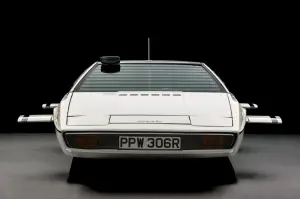 Lotus Esprit subacquea di James Bond 007