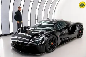 Lotus Evija - Fittipaldi e Button
