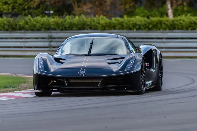 Lotus Evija - Fittipaldi e Button - 1