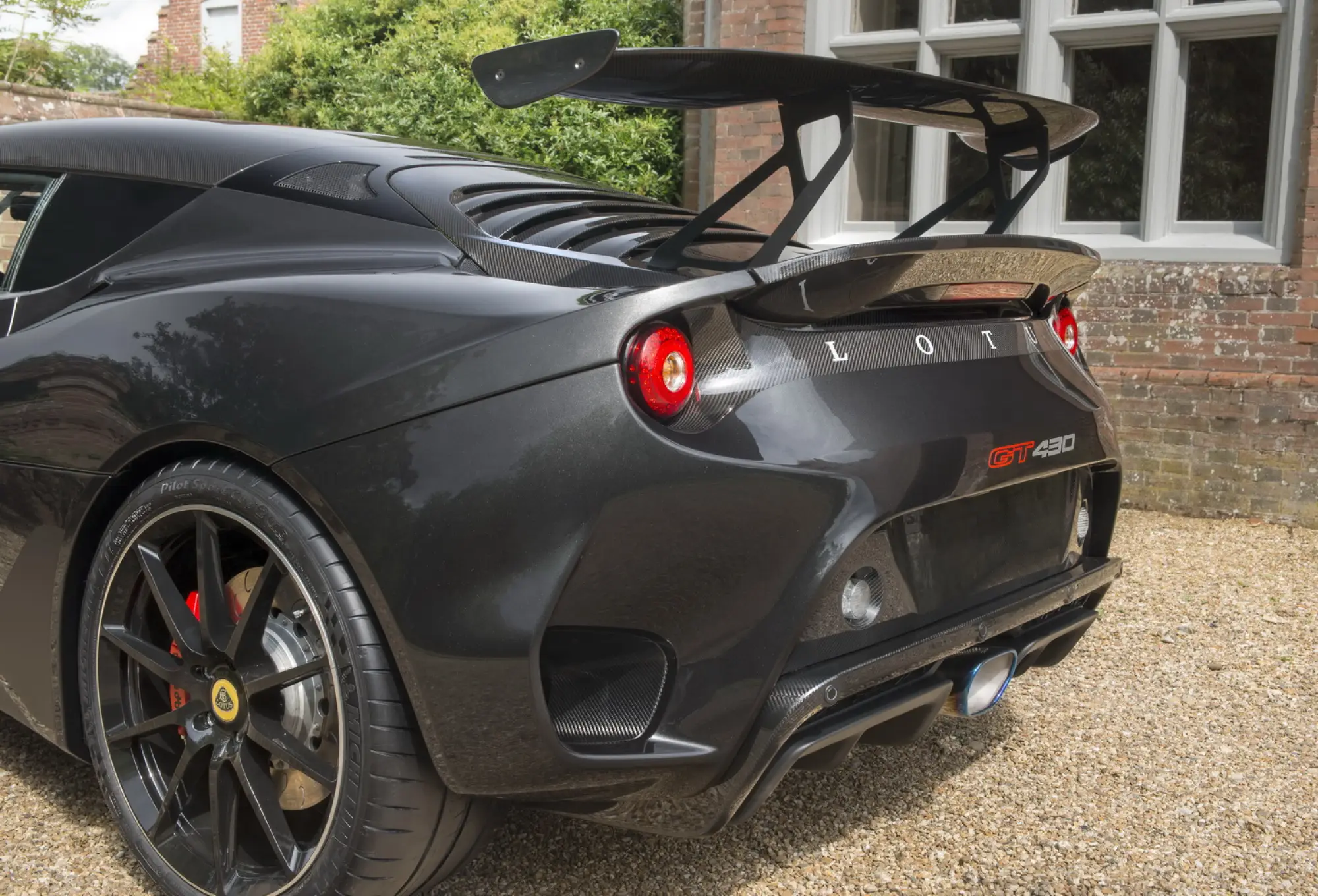 Lotus Evora GT430 - 9