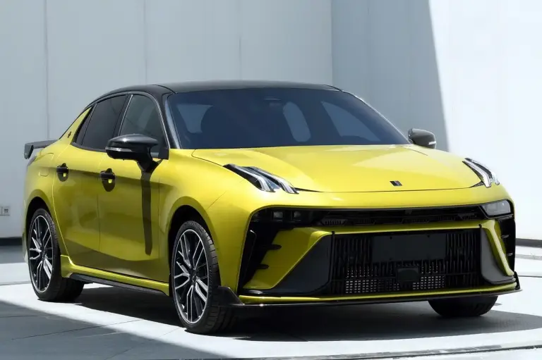 Lynk e Co 03 restyling - Foto - 9