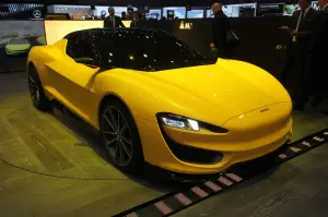 Magna Steyr Mila - Salone di Ginevra 2015