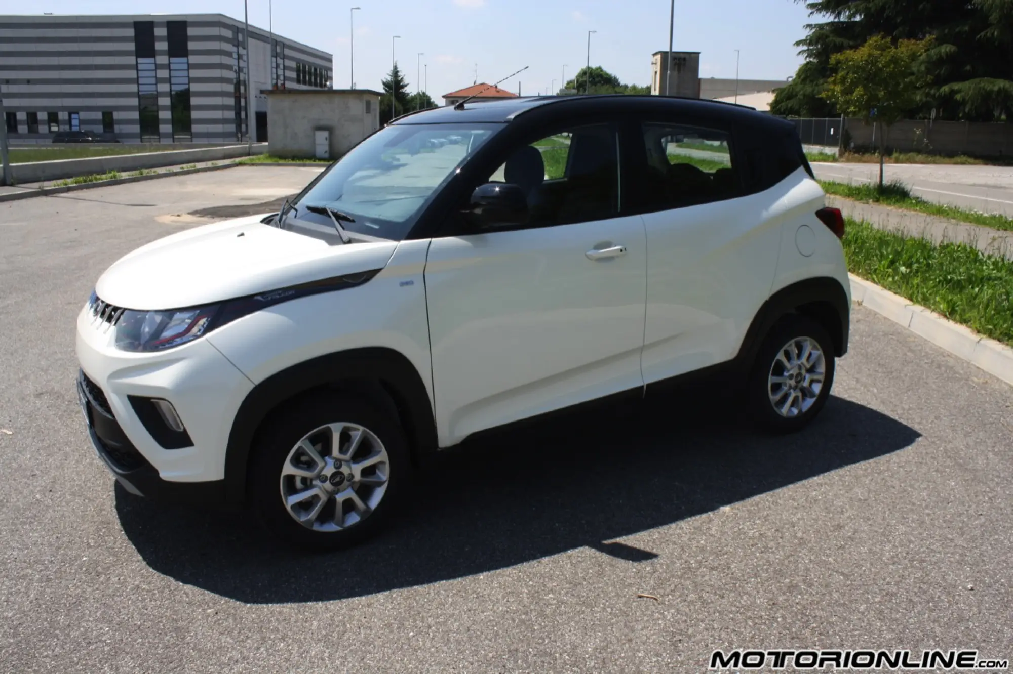 Mahindra KUV100 m-Bifuel [PROVA SU STRADA] - 3