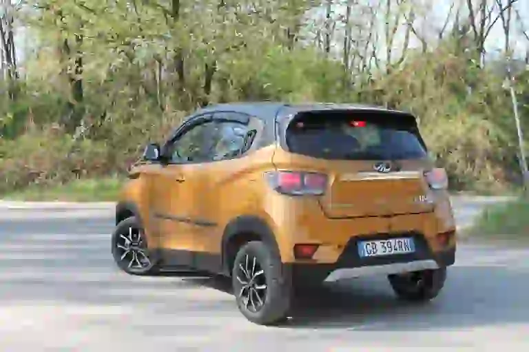 Mahindra KUV100 NXT 2021 - Prova su strada - 15