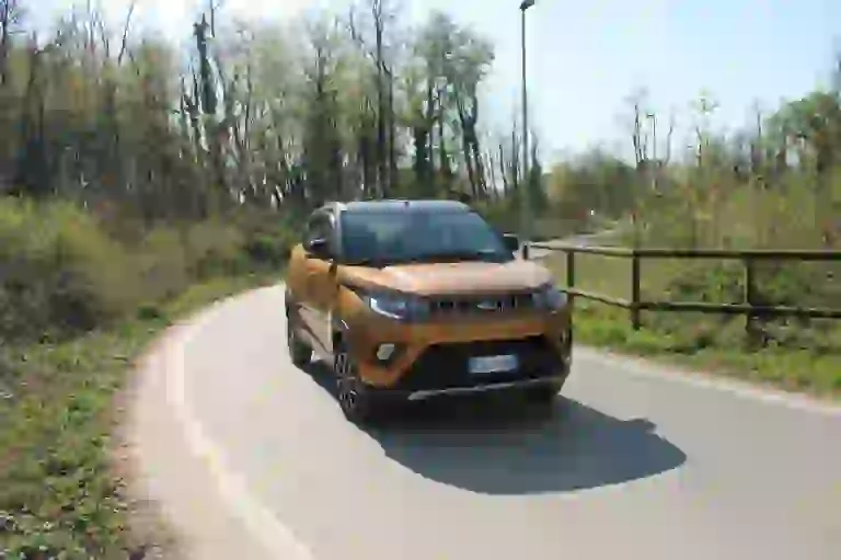 Mahindra KUV100 NXT 2021 - Prova su strada - 23