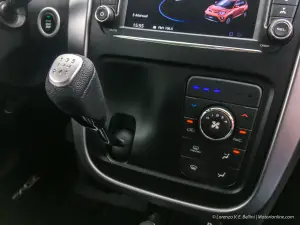 Mahindra KUV100 NXT e XUV500 2019 - Test Drive in Anteprima - 42