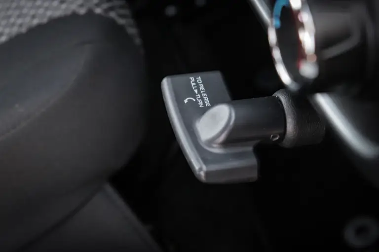 Mahindra Kuv100 - Prova su strada  - 25