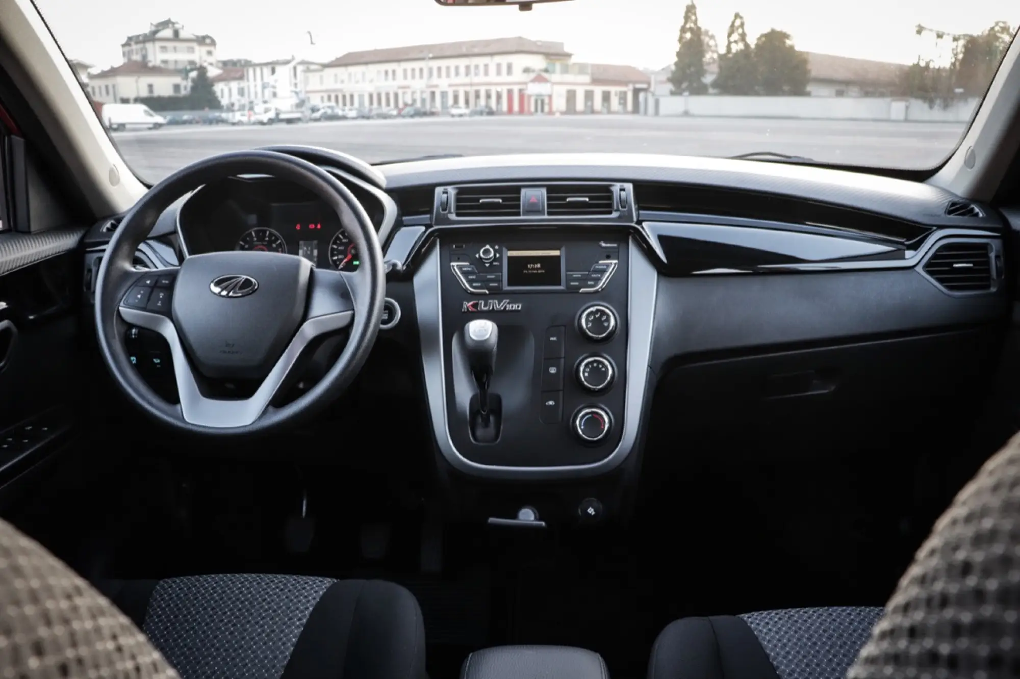 Mahindra Kuv100 - Prova su strada  - 21