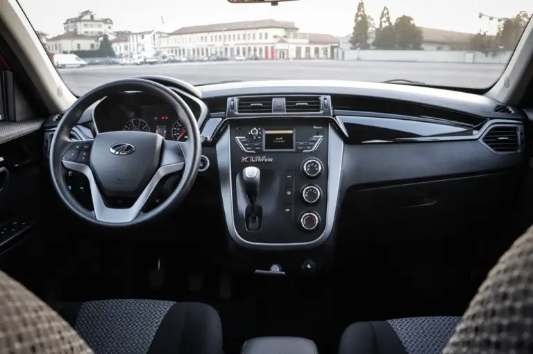 Mahindra Kuv100 - Prova su strada  - 21