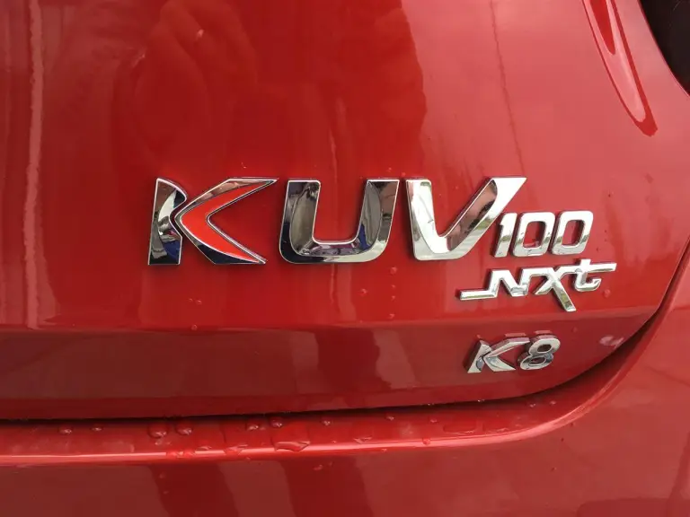 Mahindra KUV100 test drive Lainate - 18