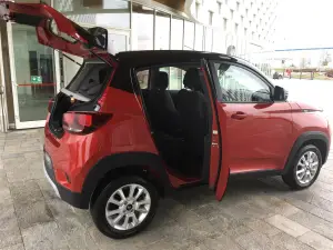 Mahindra KUV100 test drive Lainate - 25