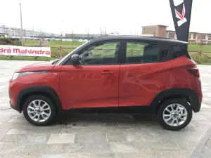 Mahindra KUV100 test drive Lainate