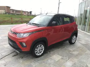 Mahindra KUV100 test drive Lainate - 8