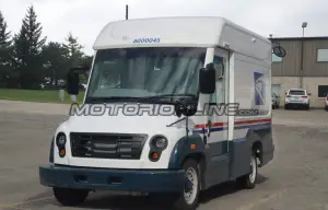 Mahindra Truck Mail USPS - Foto spia 06-11-2017