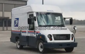 Mahindra Truck Mail USPS - Foto spia 06-11-2017