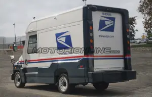 Mahindra Truck Mail USPS - Foto spia 06-11-2017