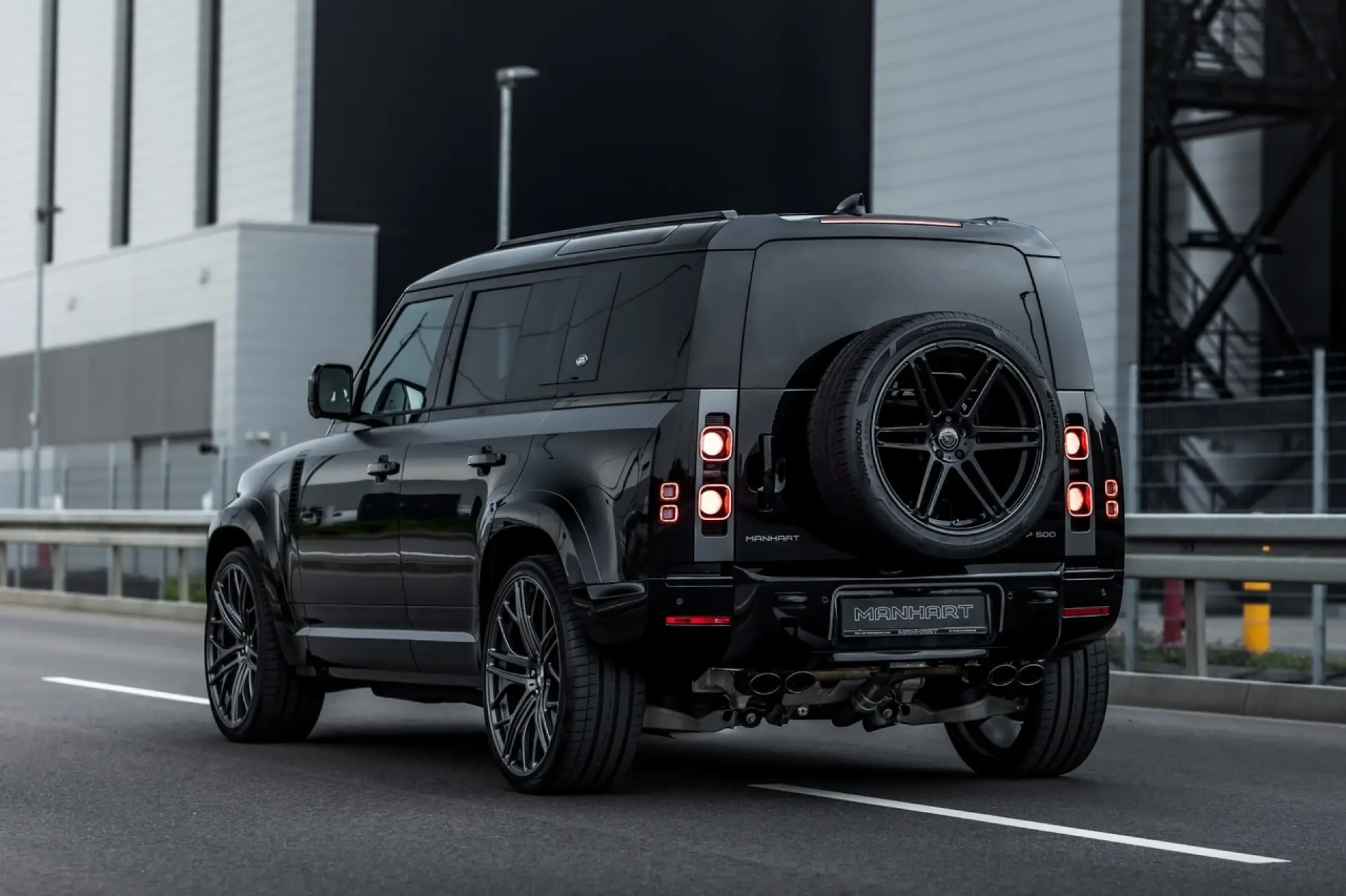 Manhart DP 500 Land Rover Defender 110 P400 AWD - Foto - 12