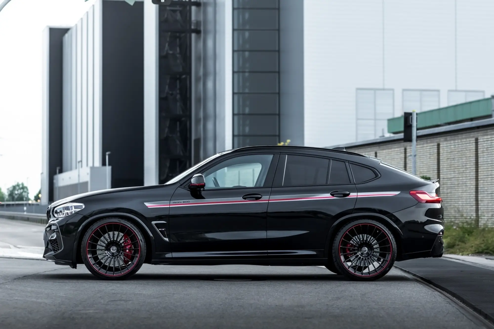 Manhart MHX4 600 BMW X4 M Competition - Foto - 12