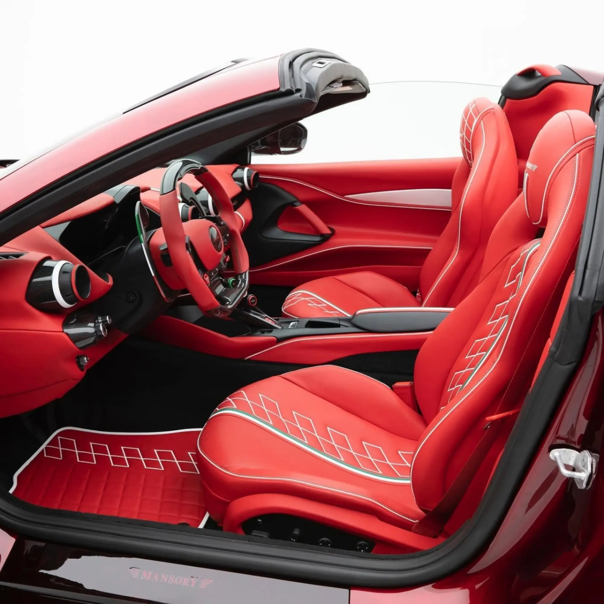 Mansory Stallone Tempesta Nera Ferrari 812 GTS - Foto - 5