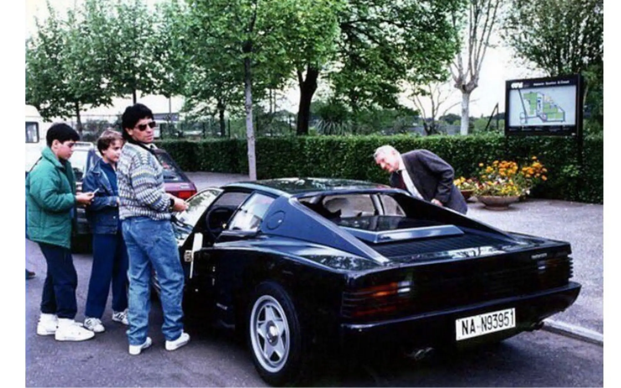 Maradona Ferrari Testarossa nera  - 7