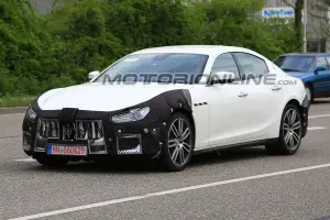 Maserati Ghibli facelift foto spia 18 aprile 2017