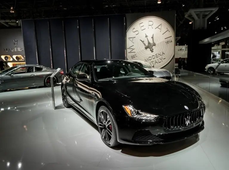 Maserati Ghibli Nerissimo - 4