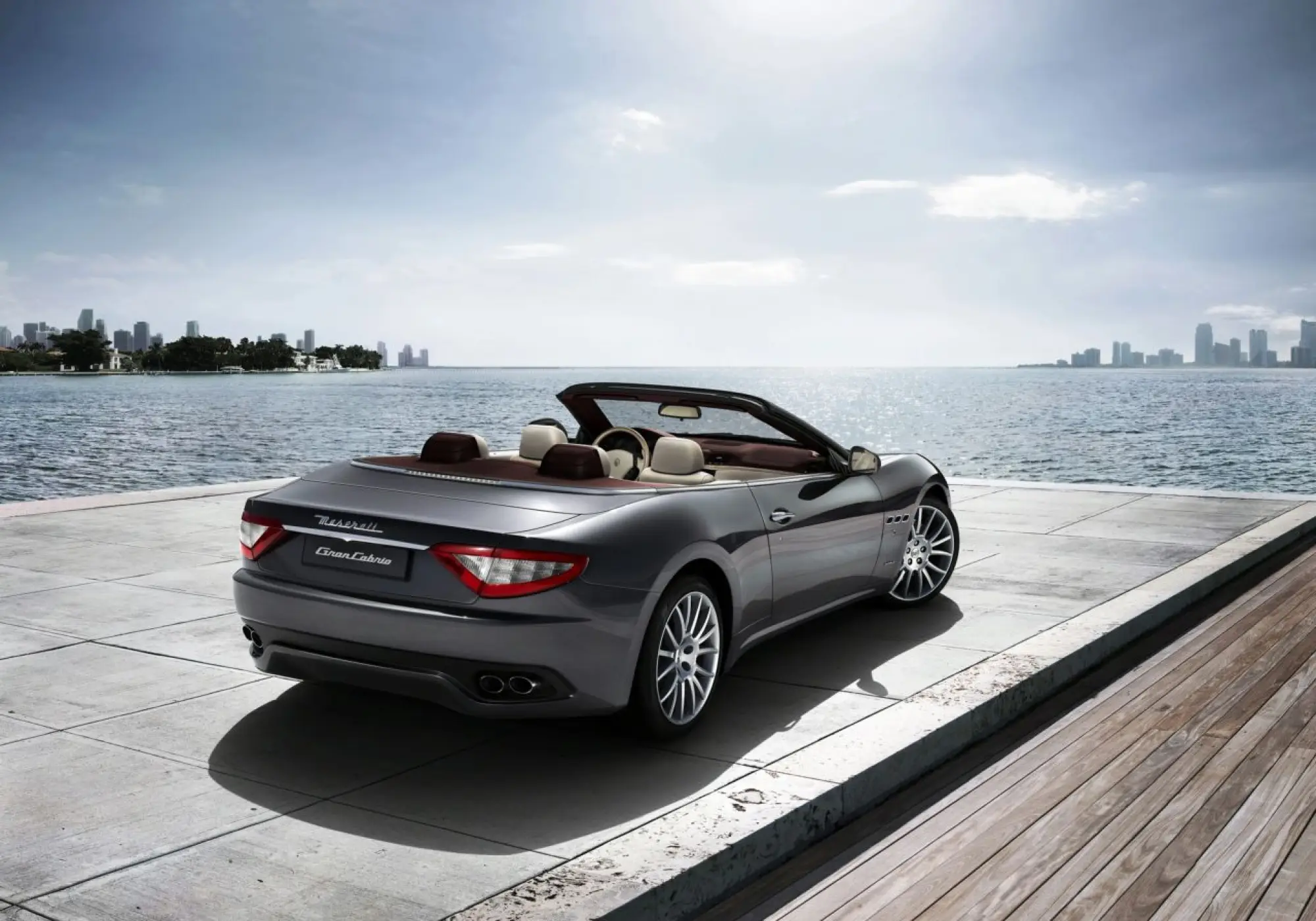 Maserati GranCabrio - 1